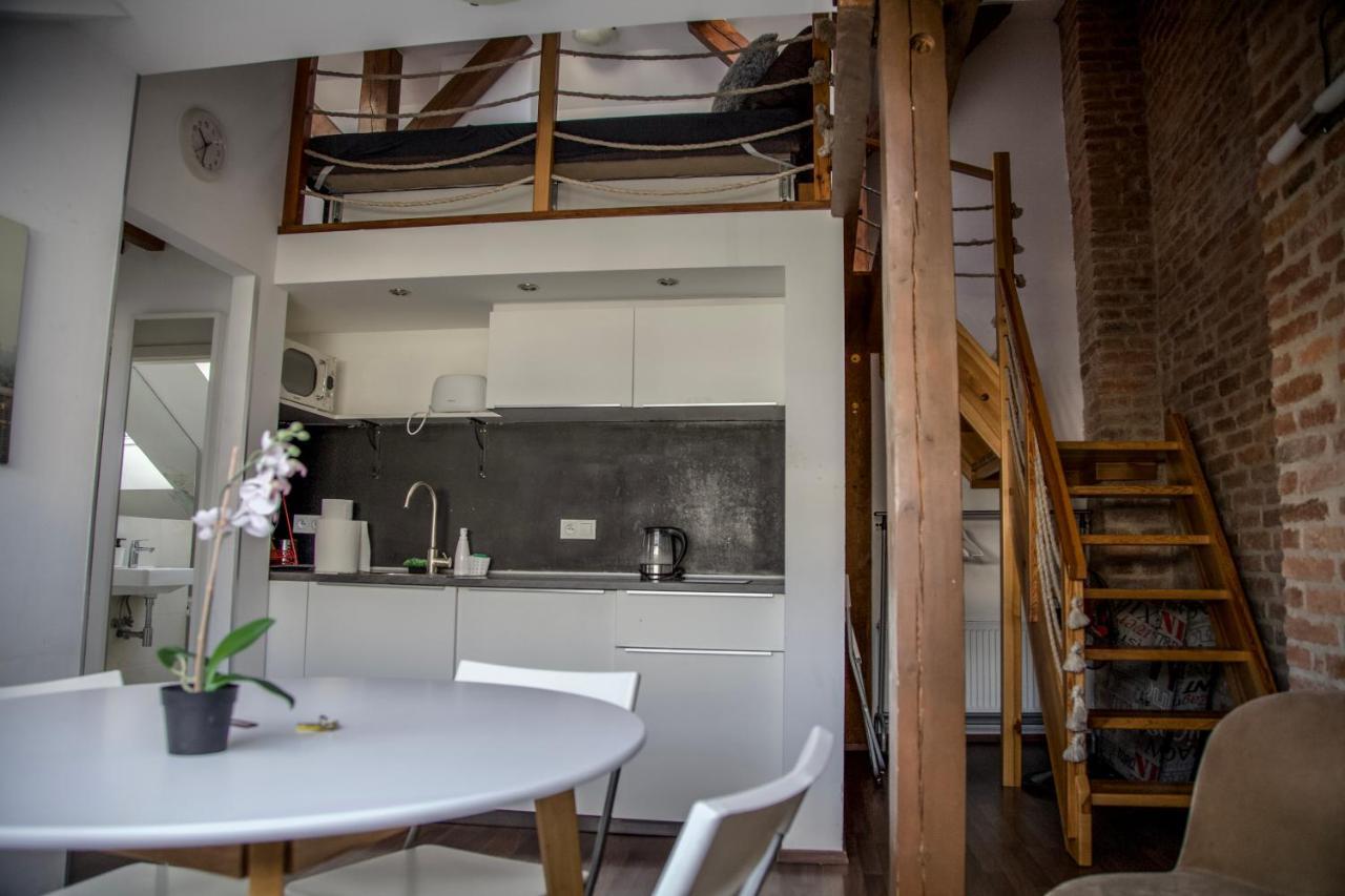 The Republic Apartments Praha Bagian luar foto