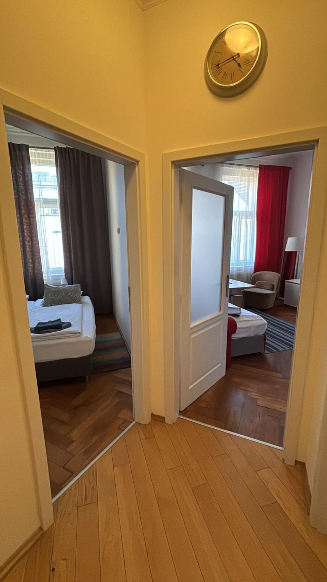 The Republic Apartments Praha Bagian luar foto