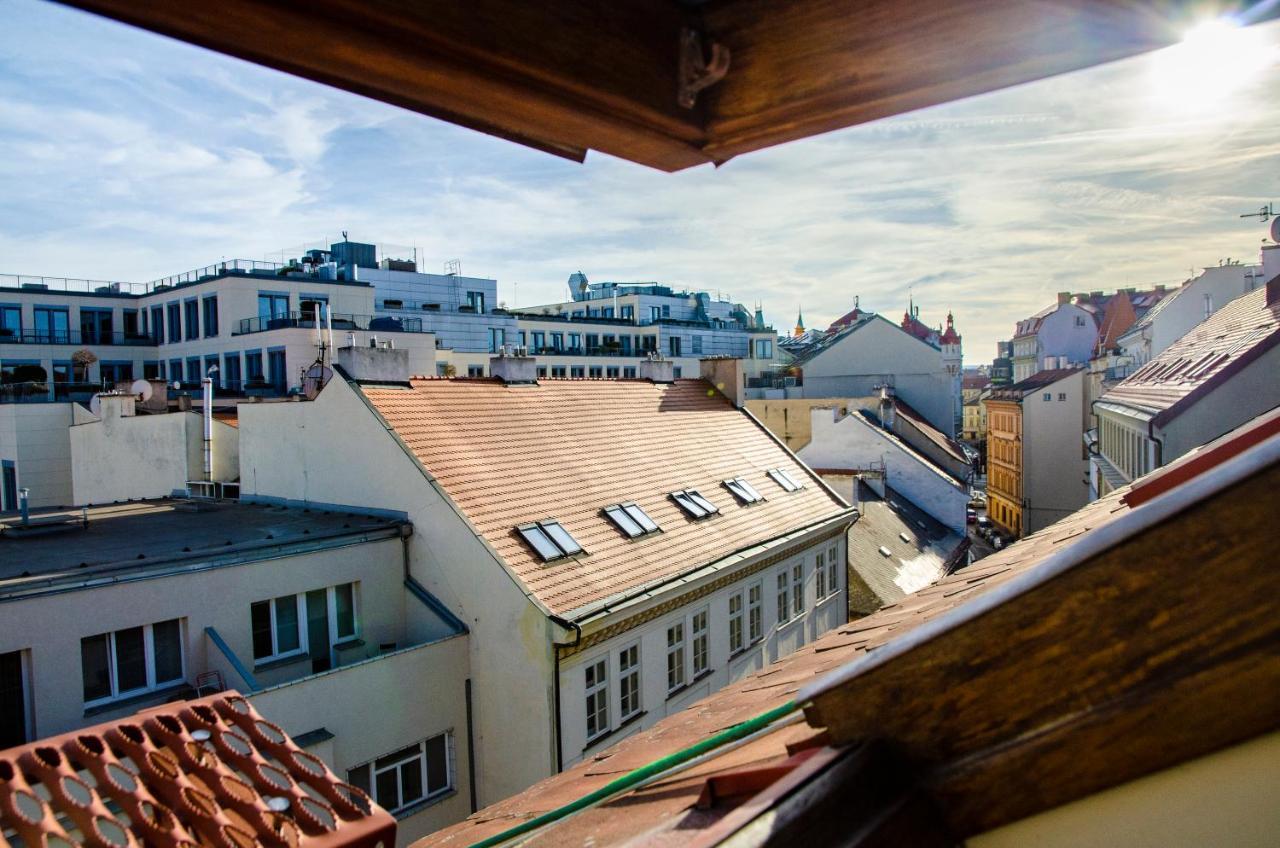 The Republic Apartments Praha Bagian luar foto