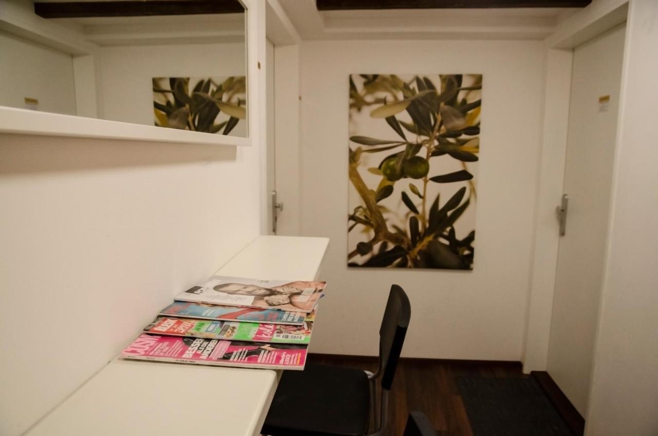 The Republic Apartments Praha Bagian luar foto